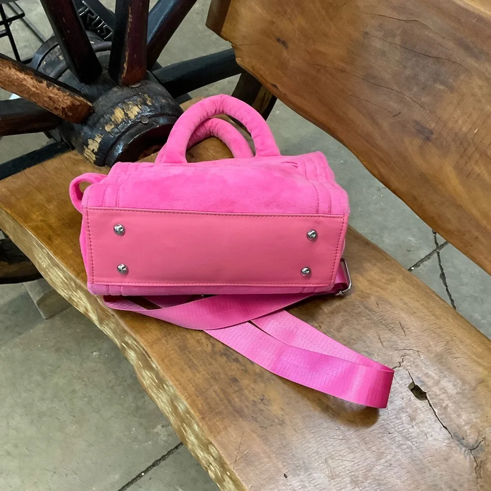 Marc Jacobs Vibrant Pink Tote Bag - Picture 9 of 16